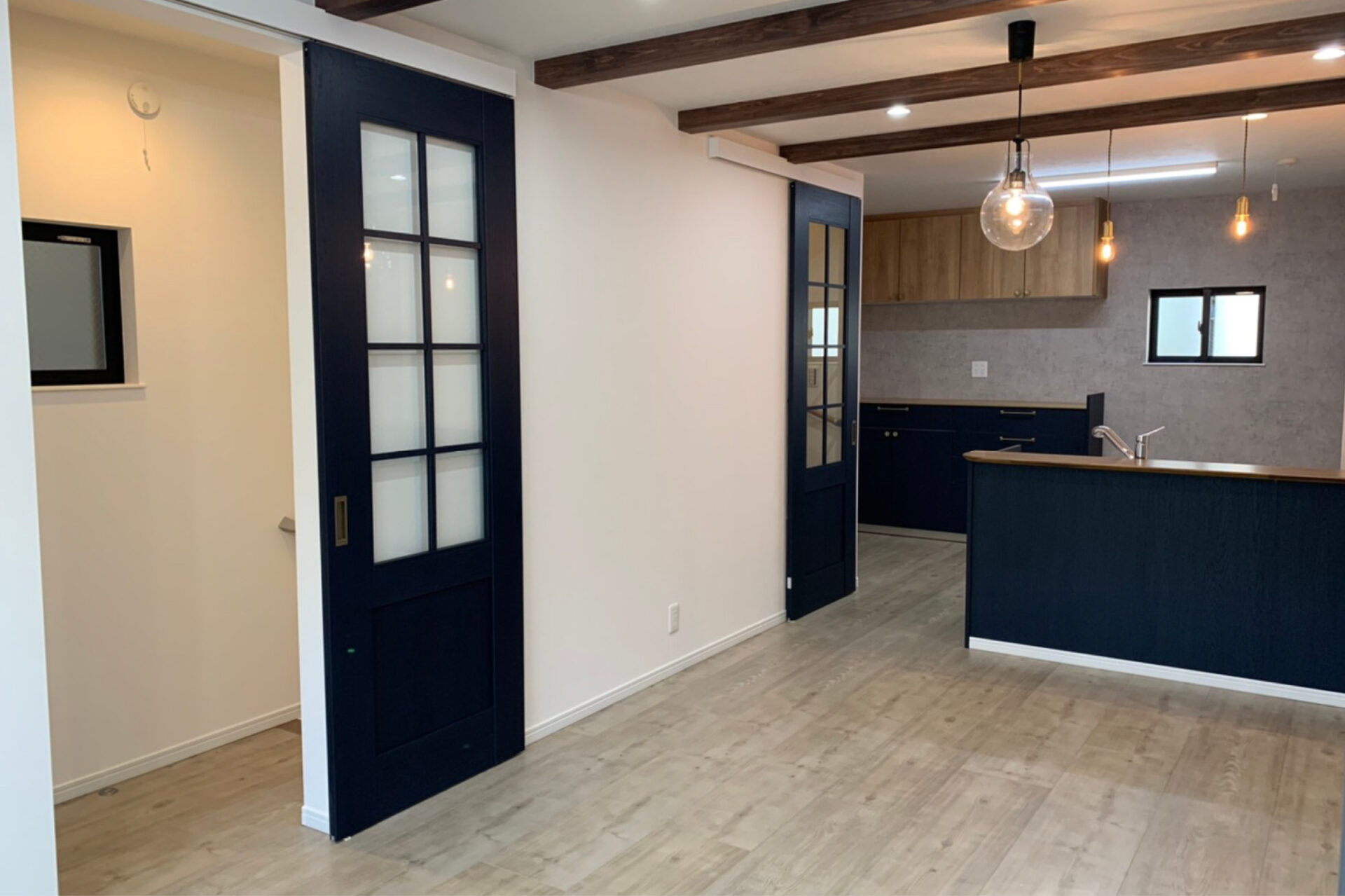 Slider_20220608_ali_canadian-home_img_002