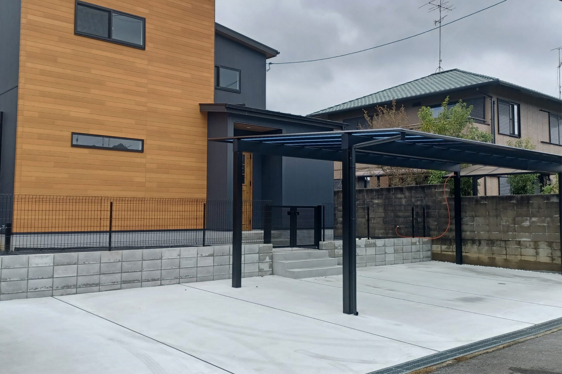 Slider_20220608_ali_canadian-home_img_004